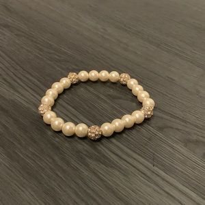 pearl bracelet